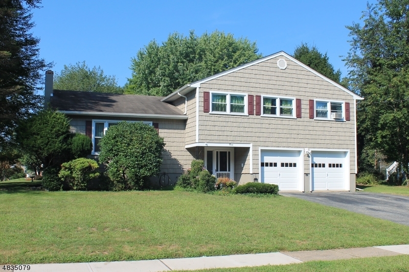 Property Photo:  3 Joyce Drive  NJ 07876 