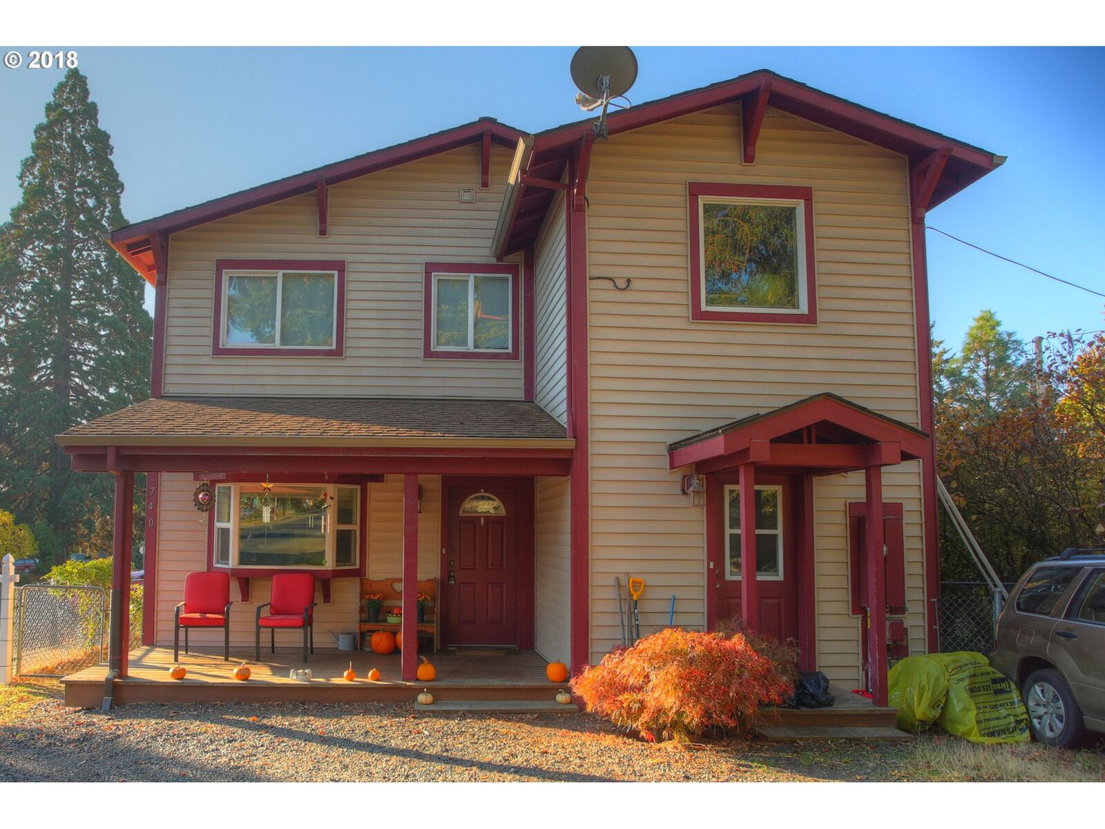 Property Photo: 740 NE Estes St WA 98672