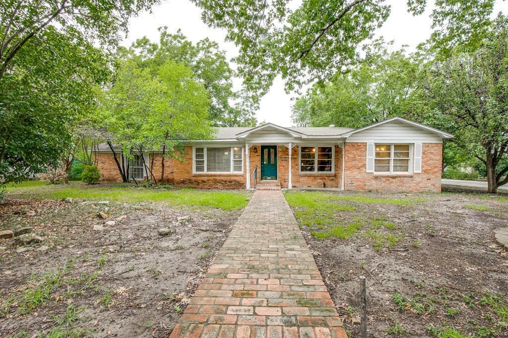 Property Photo:  307 E 8th Street  TX 75142 