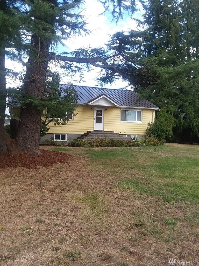 Property Photo:  43004  196th Avenue SE  WA 98022 
