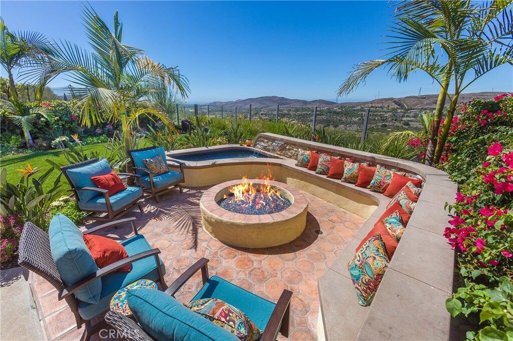 Property Photo:  28 Via Agradar  CA 92673 