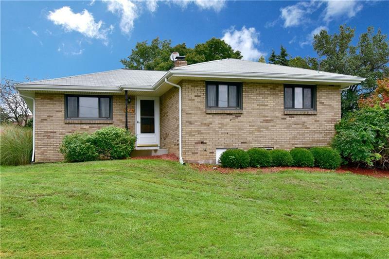 Property Photo: 1029 Norton Dr PA 16046