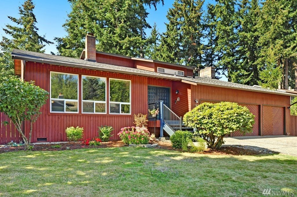 Property Photo:  14131 149th Place SE  WA 98059 