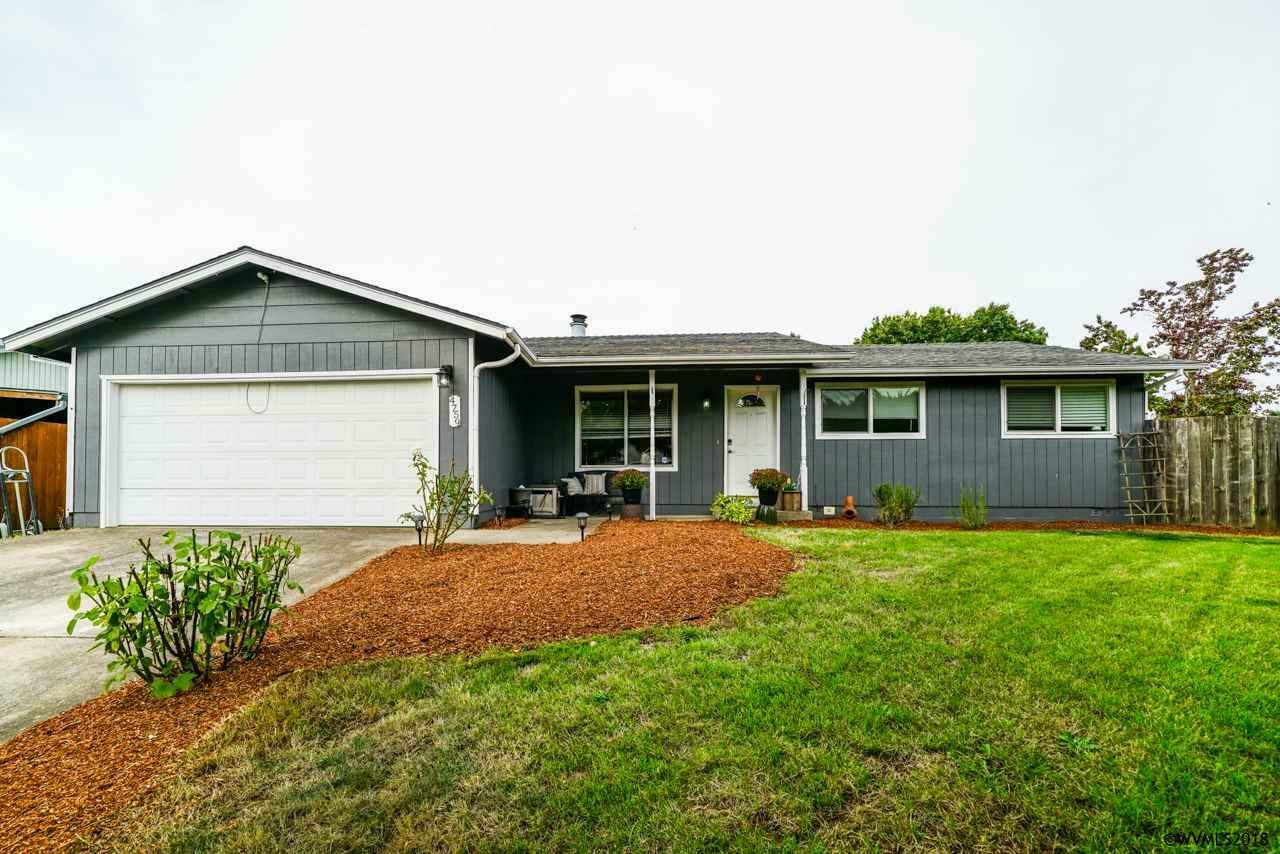 Property Photo:  4759 Lariat Ct  OR 97305-3382 