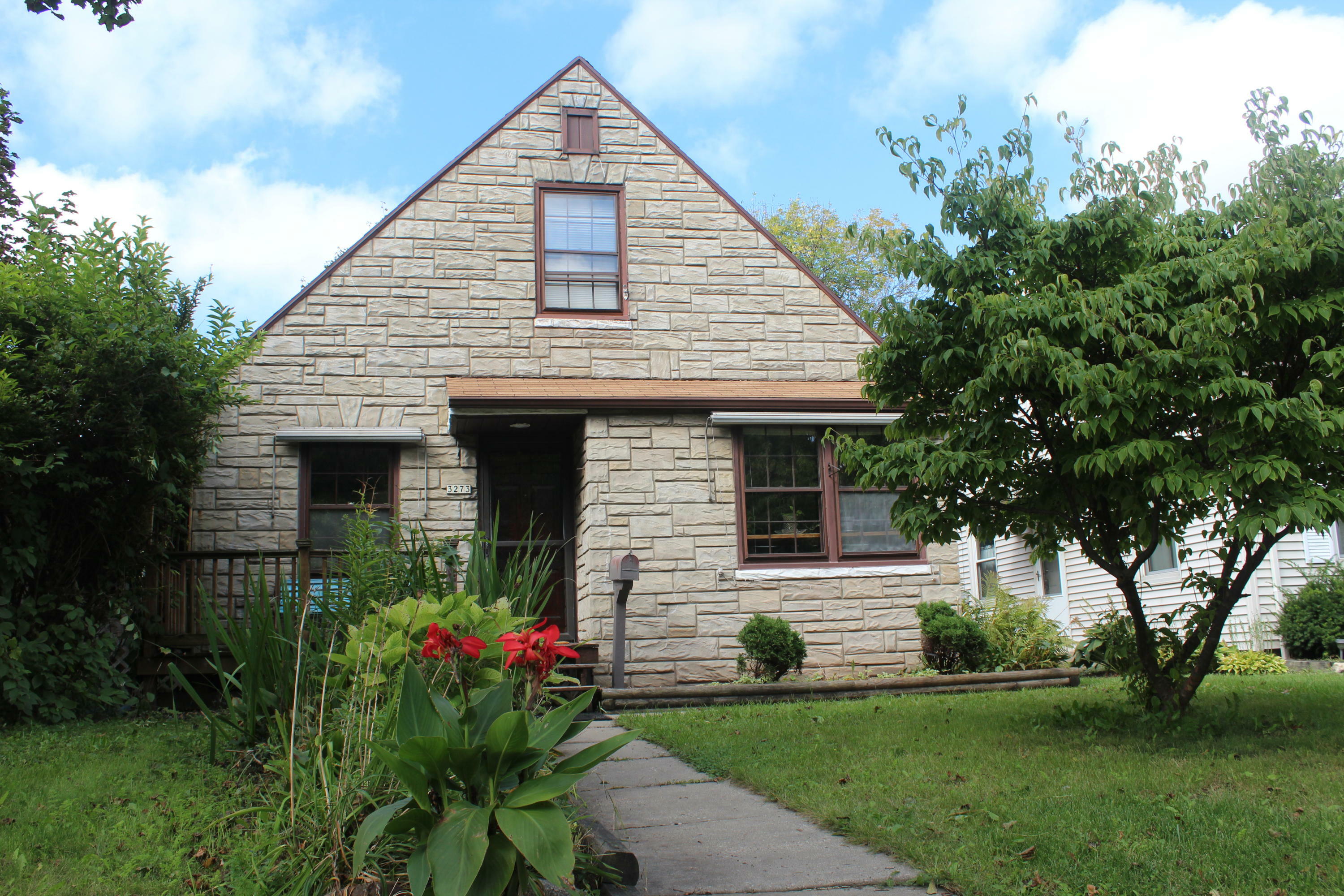 Property Photo: 3273 S 6th St WI 53215