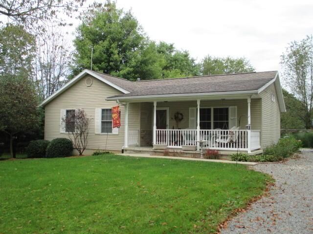 Property Photo:  30 Winesap Court  OH 43028 