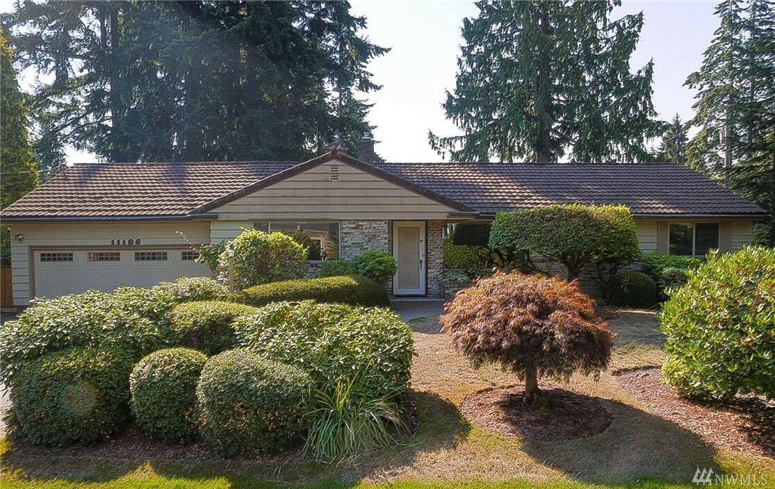 Property Photo: 11106 236th Place SW WA 98020