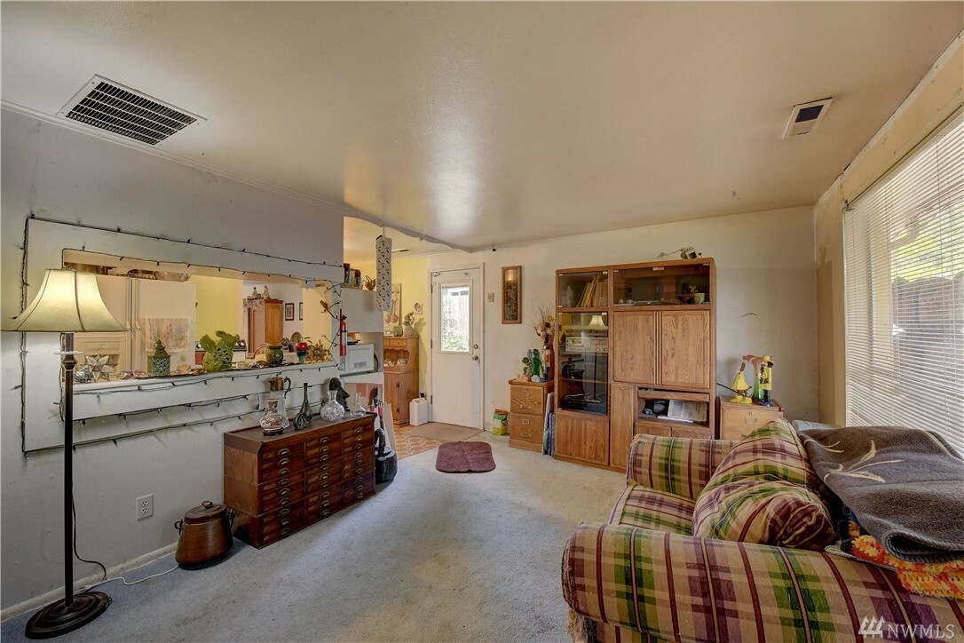 Property Photo: 23906 53rd Ave W WA 98043