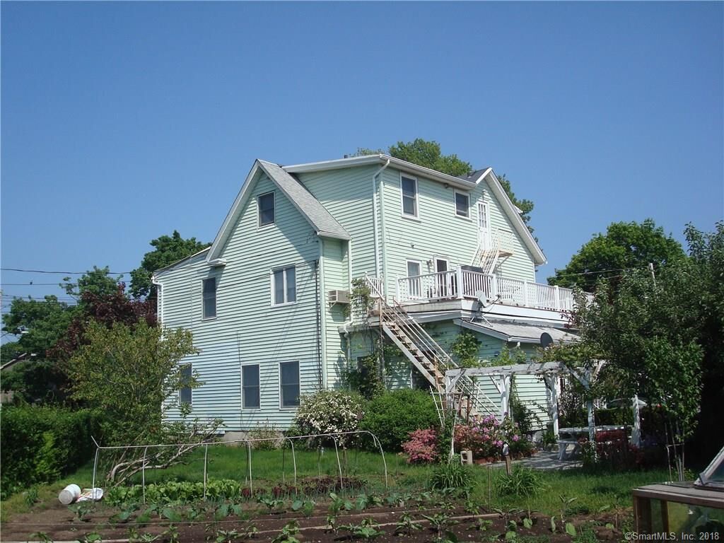Property Photo: 262 East Avenue 1st Flr Rear CT 06855