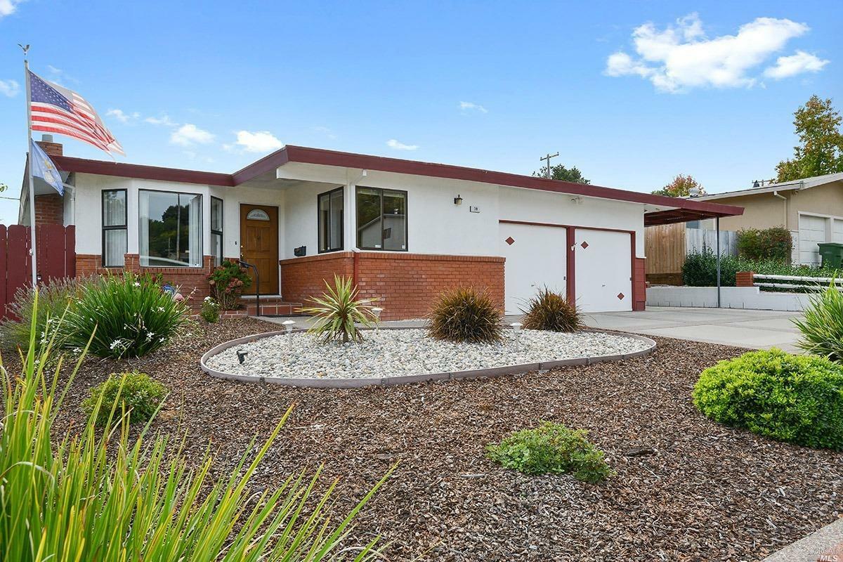 Property Photo:  39 Lambert Way  CA 94945 