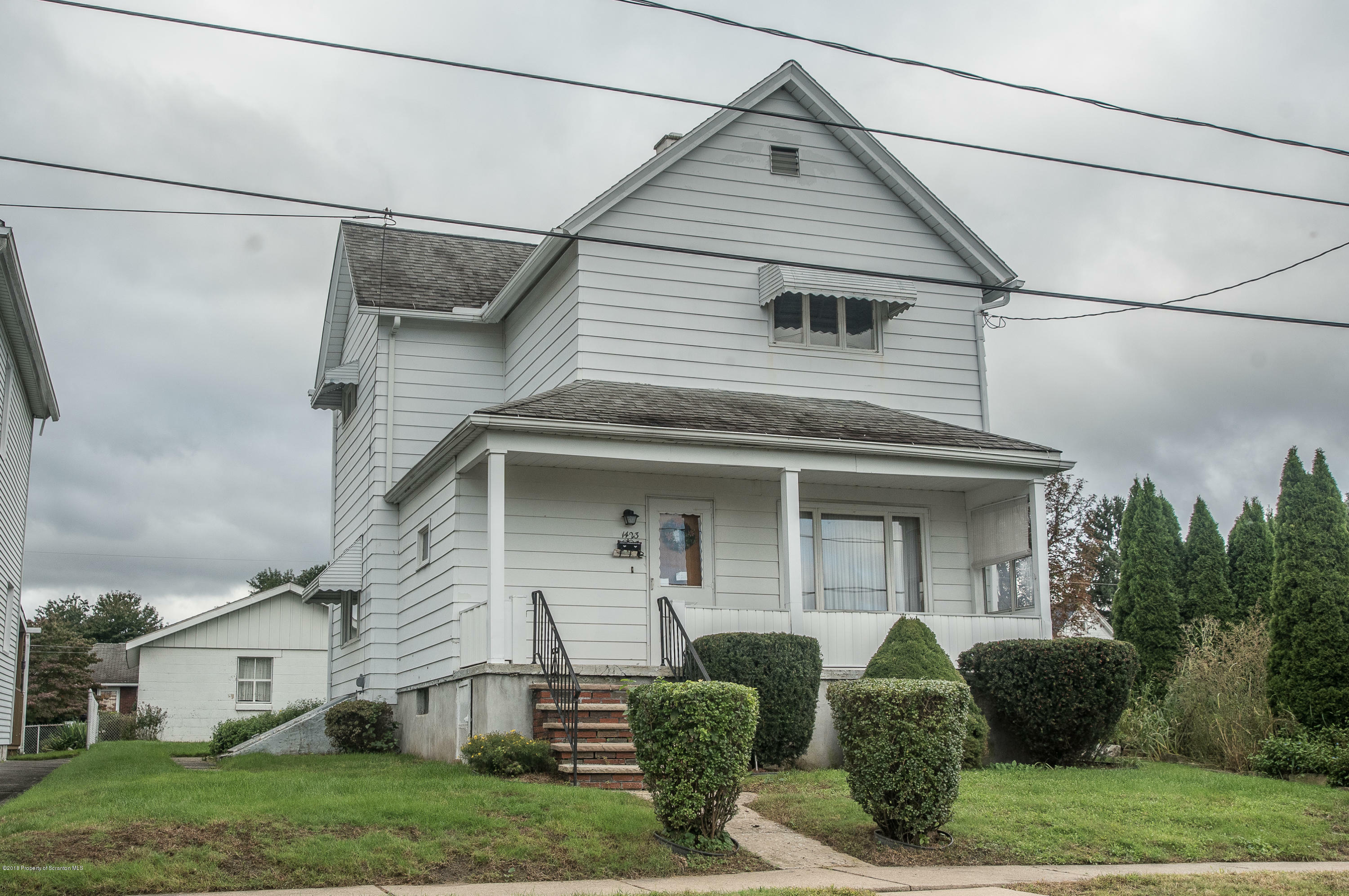 Property Photo:  1423 Amherst Street  PA 18504 