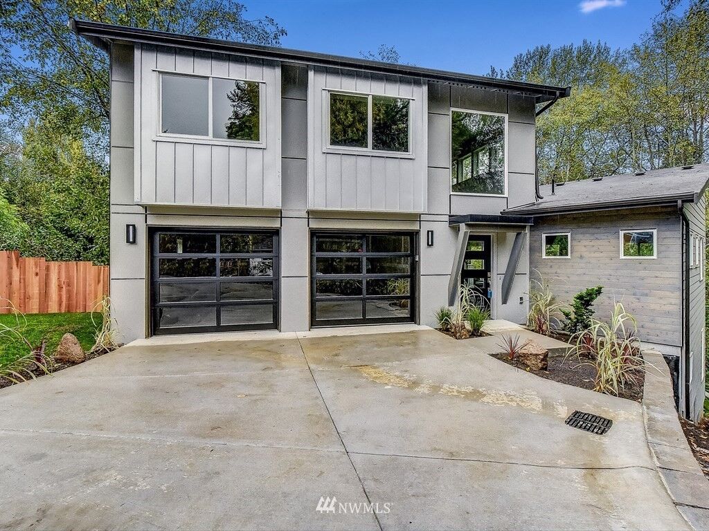 Property Photo: 6330 B 21st Avenue SW WA 98106