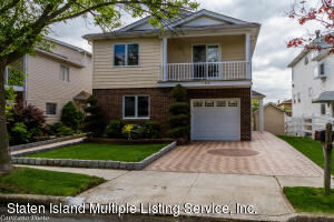 Property Photo:  760 Stafford Avenue  NY 10309 