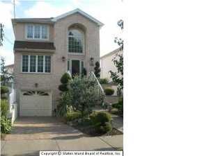 Property Photo:  448 Englewood Avenue  NY 10309 