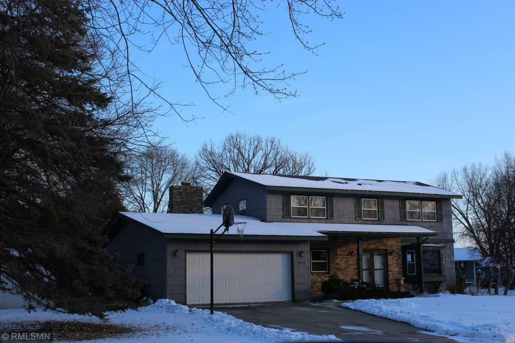 Property Photo:  749 Lee Avenue SE  MN 55321 