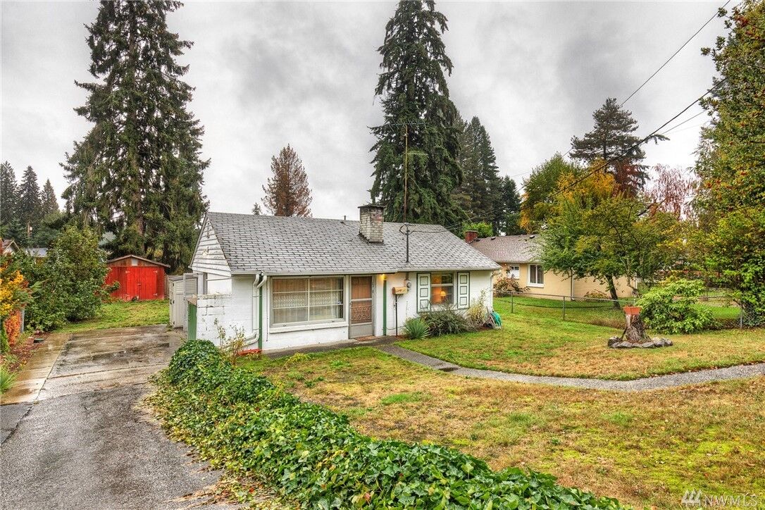Property Photo: 23107 52nd Avenue W WA 98037