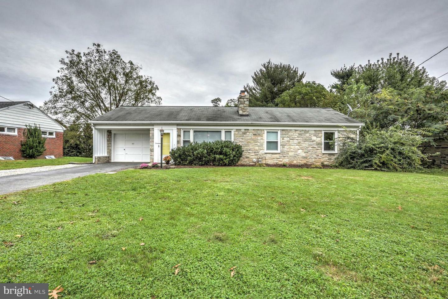 Property Photo:  141 City Mill Road  PA 17602 