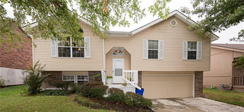 Property Photo:  13806 Acuff Street  KS 66062 