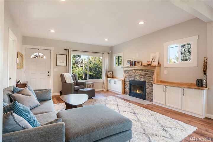 Property Photo: 341 NW 89th St WA 98117