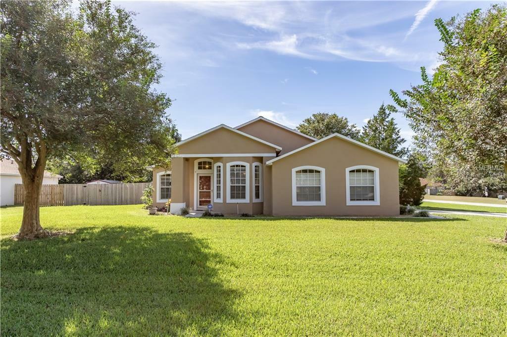 Property Photo:  10200 Spring Moss Avenue  FL 34711 