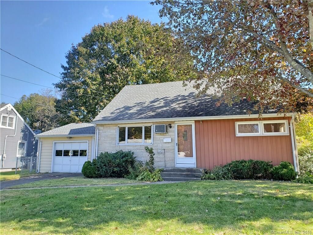 Property Photo:  21 Wepawaug Drive  CT 06461 