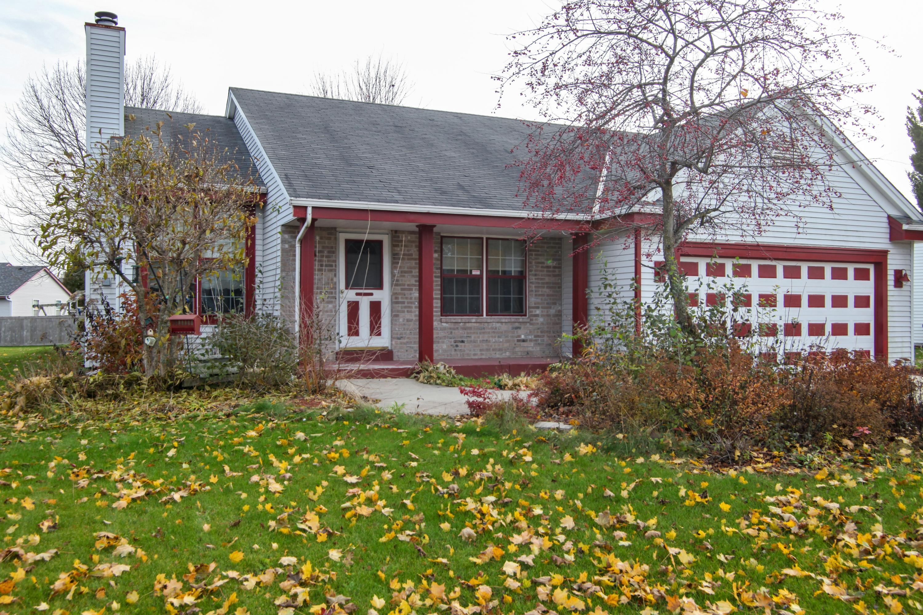 Property Photo: 111 Stonebrook Dr WI 53186