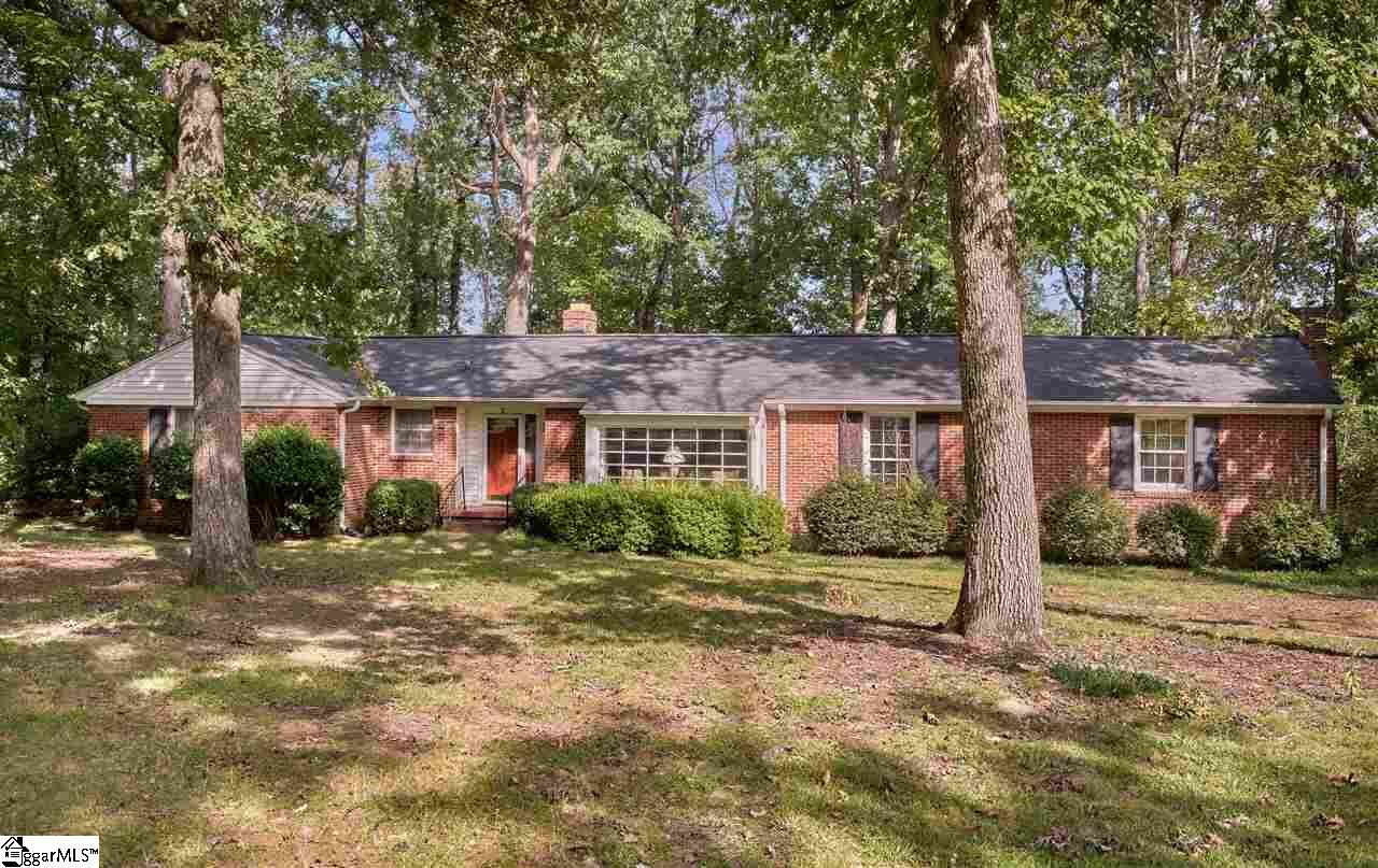 Property Photo: 3 Greenwood Avenue SC 29615