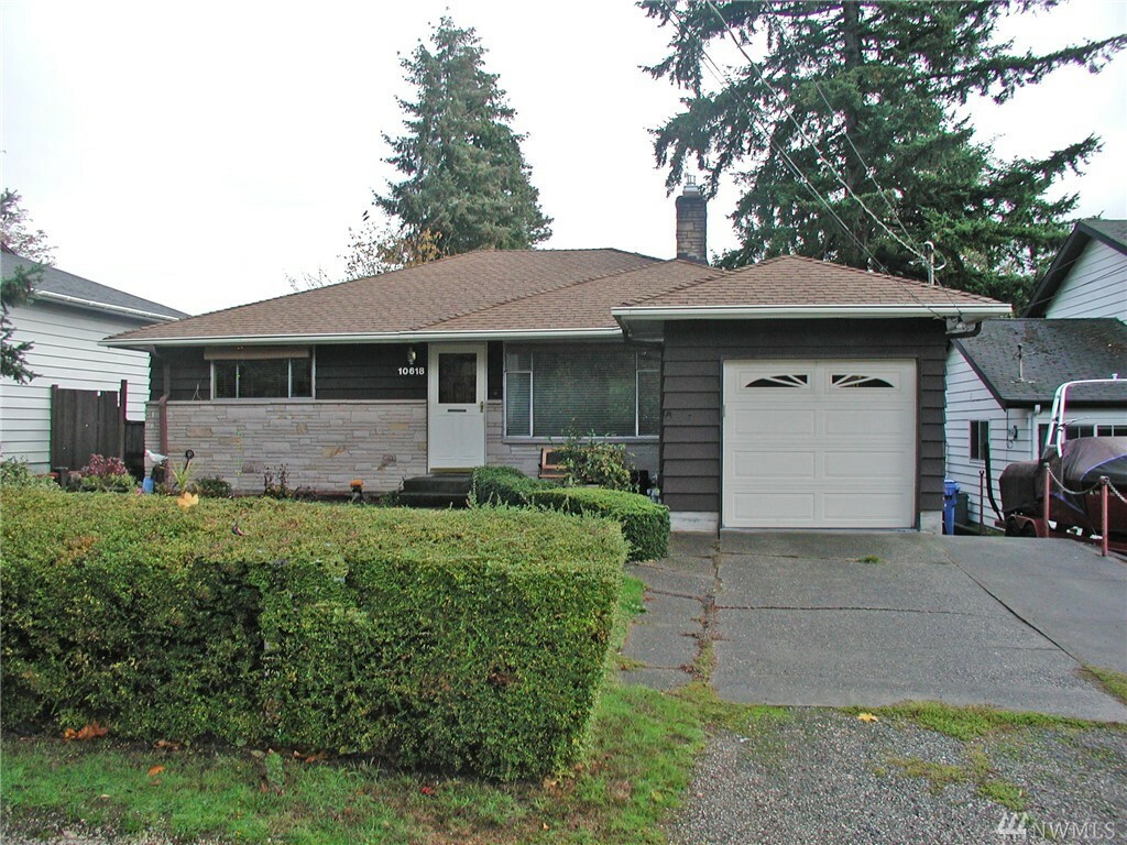 Property Photo:  10618 35th Ave SW  WA 98146 