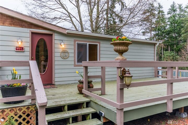 Property Photo:  4495 Alamo Wy  WA 98277 