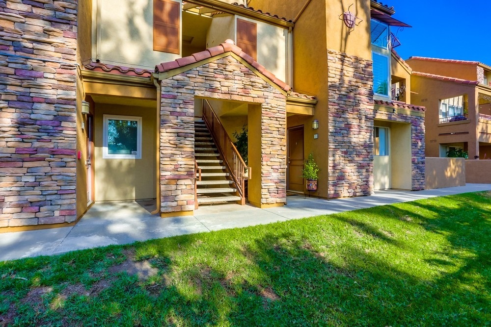 Property Photo: 15363 Maturin Dr 152 CA 92127