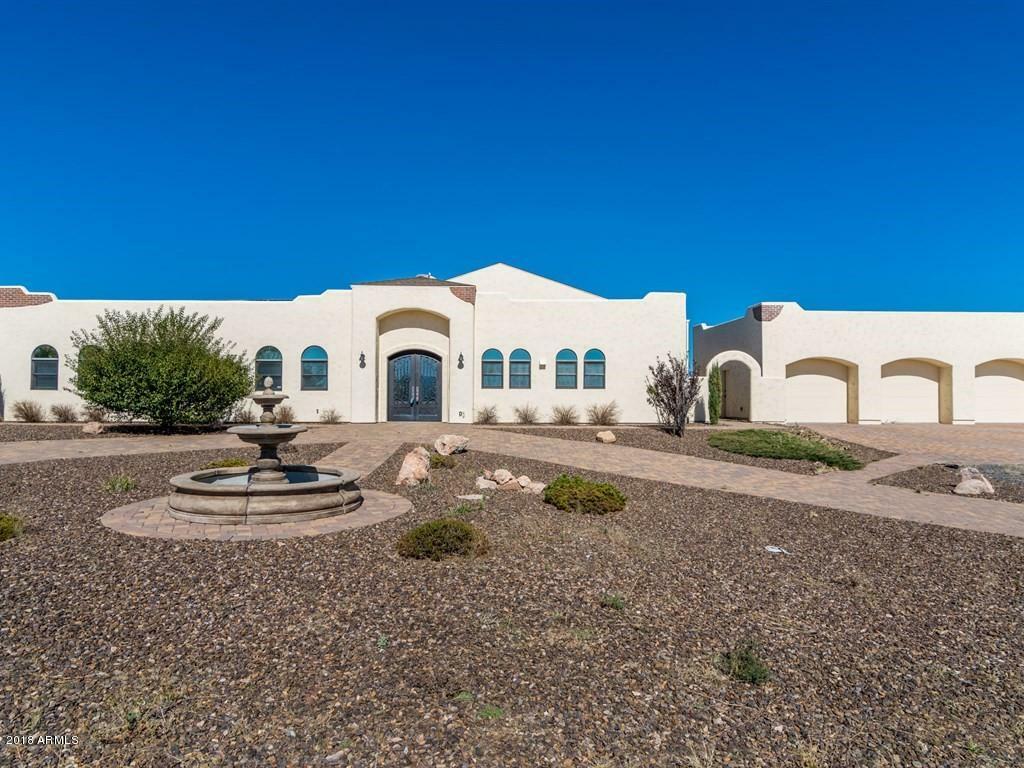 Property Photo:  8010 E Slash Arrow Drive  AZ 86315 