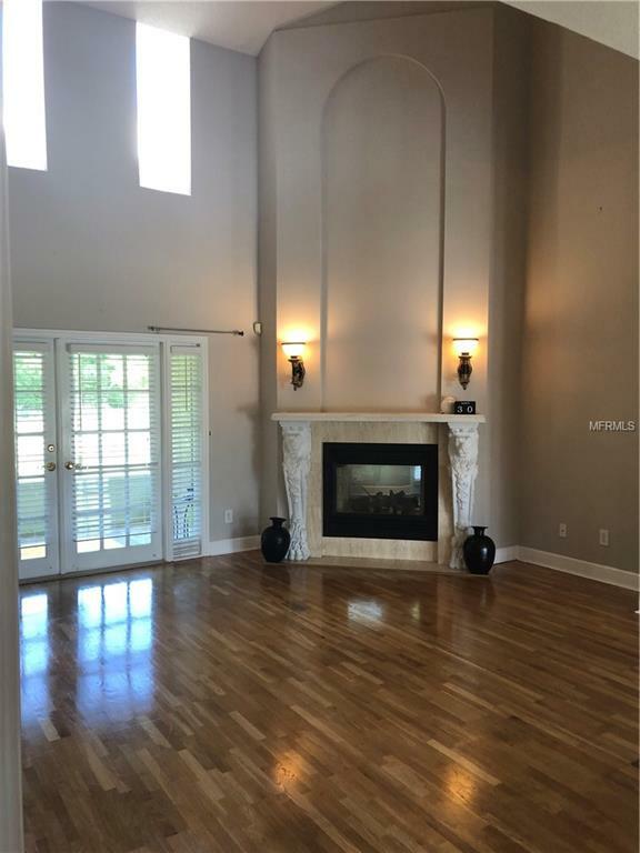 Property Photo:  10445 Canary Isle Drive  FL 33647 