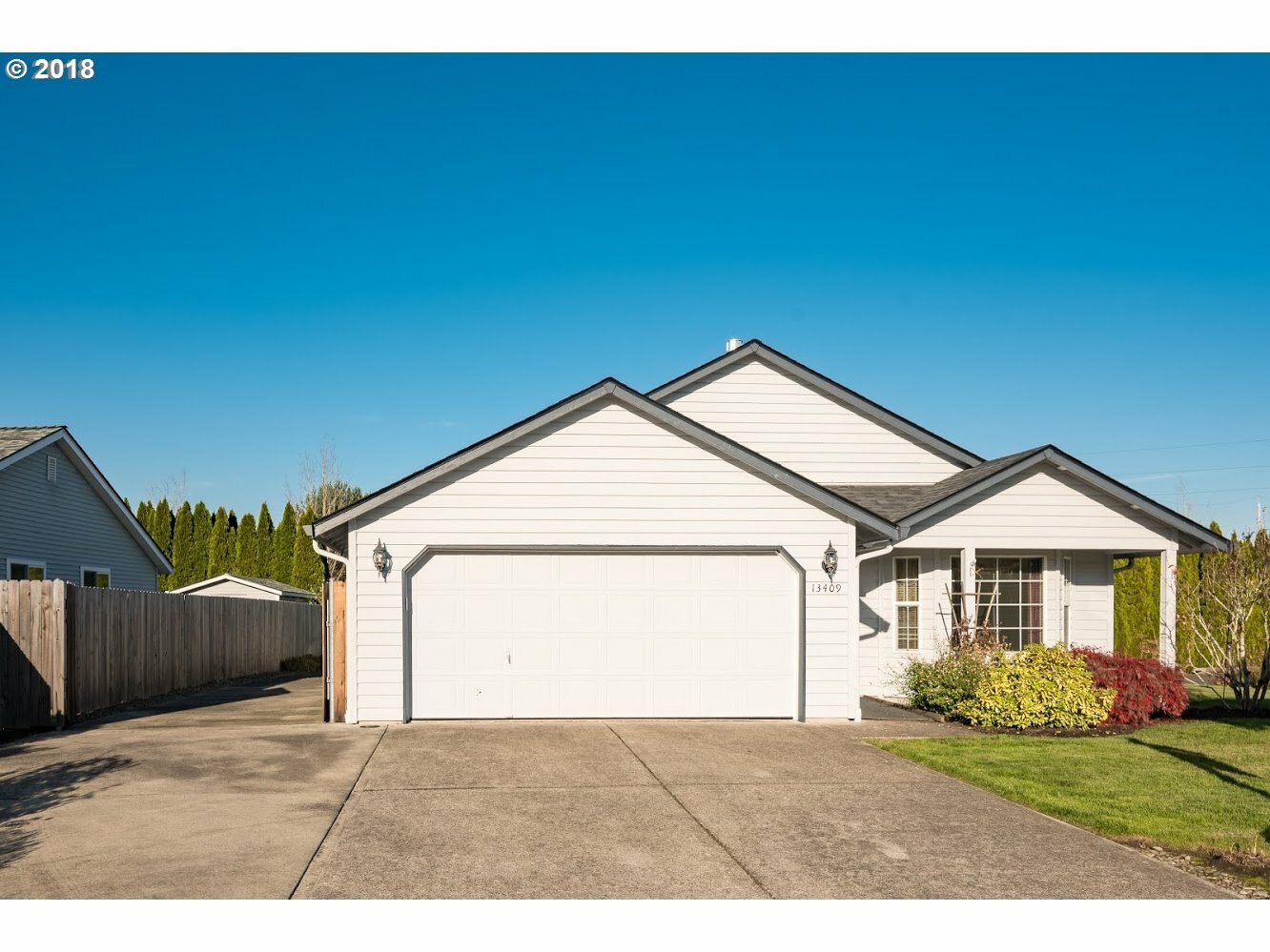 Property Photo:  13409 NE 6th Ct  WA 98685 