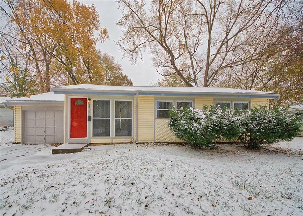 Property Photo: 6109 N Tracy Avenue MO 64118