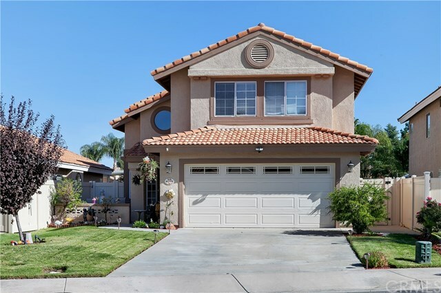Property Photo: 40108 Villa Venecia CA 92591