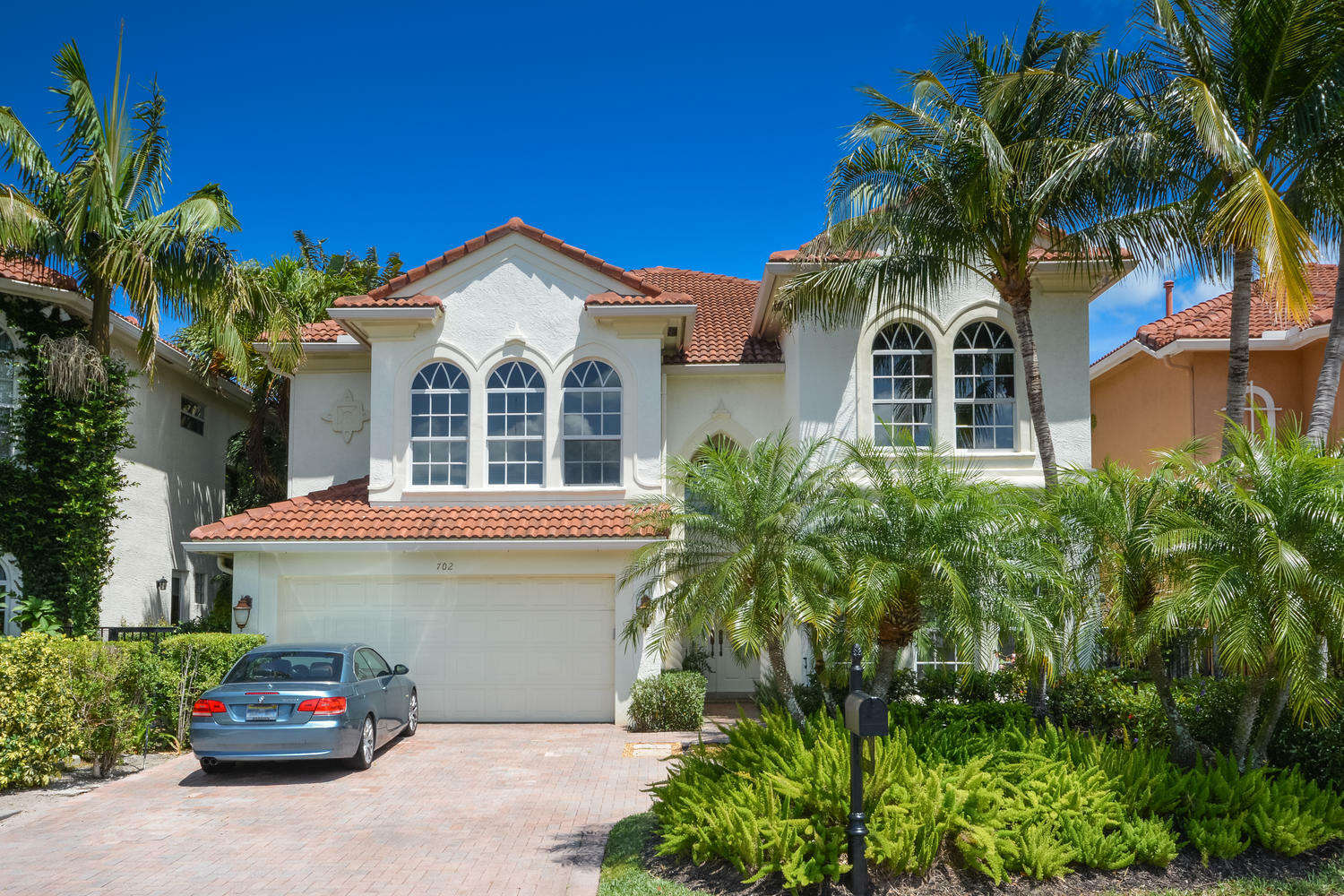 Property Photo:  702 Sandy Point Lane  FL 33410 