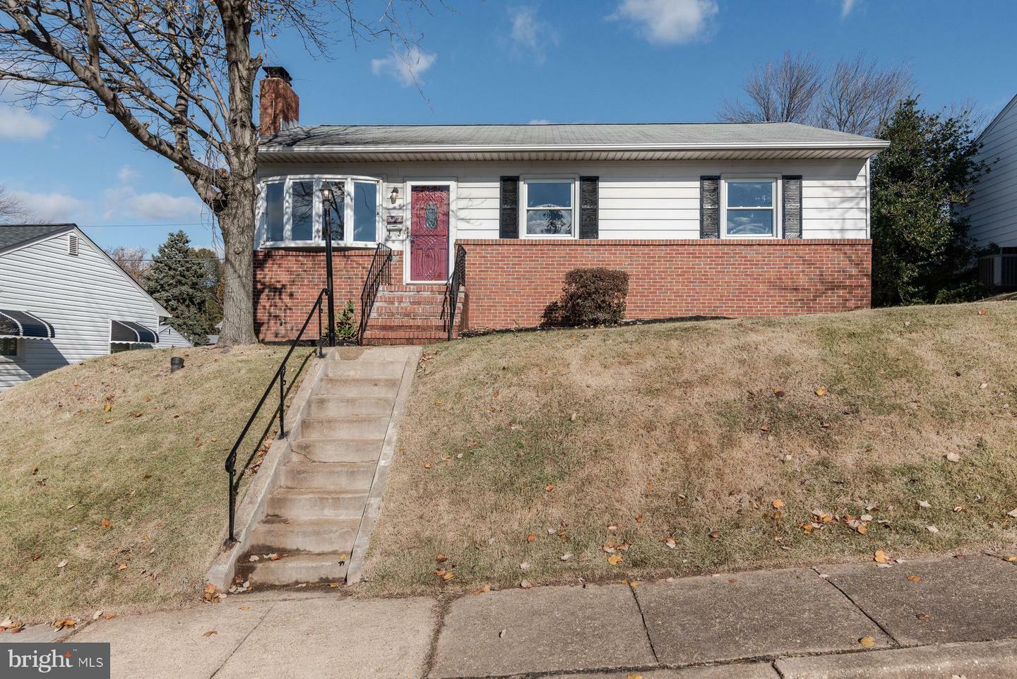 Property Photo:  302 15th Avenue  MD 21225 