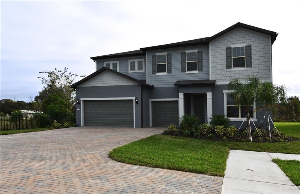 Property Photo: 929 Gelding Lane FL 32765