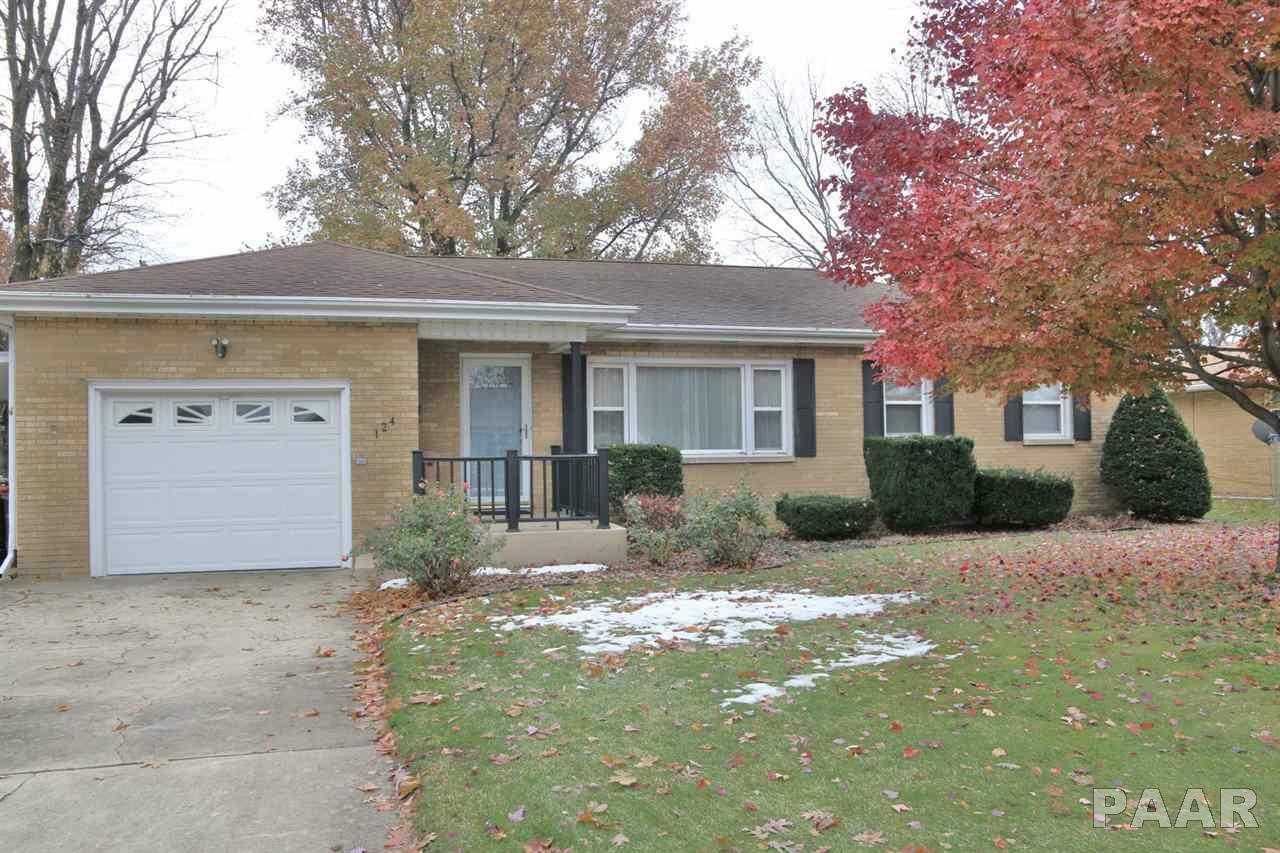 Property Photo:  124 W Clark  IL 61550 