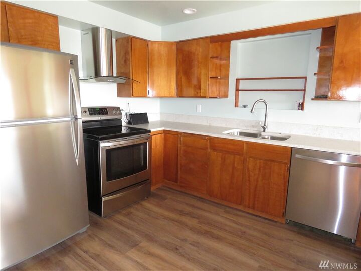 Property Photo: 560 Perry Place A WA 98250