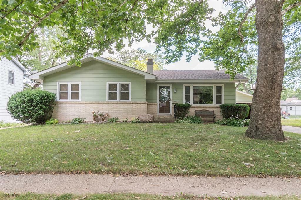 Property Photo:  613 SE 5th Street  IA 50021 