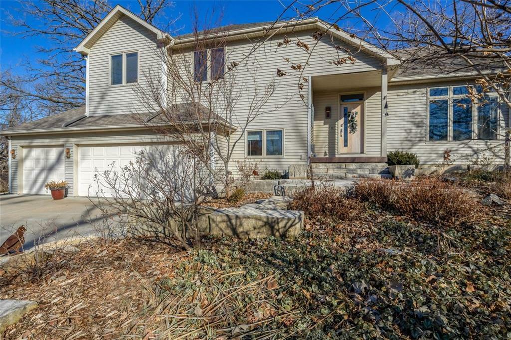 Property Photo:  603 N Oaks Drive  IA 50219 