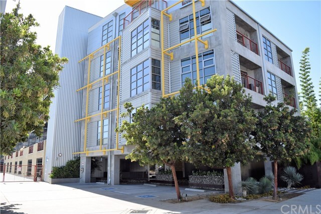 Property Photo: 4141 Glencoe Avenue 305 CA 90292