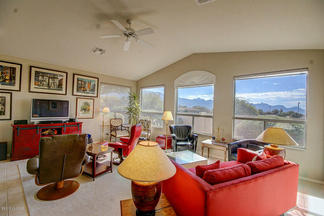 Property Photo:  64465 E Wind Ridge Circle  AZ 85739 