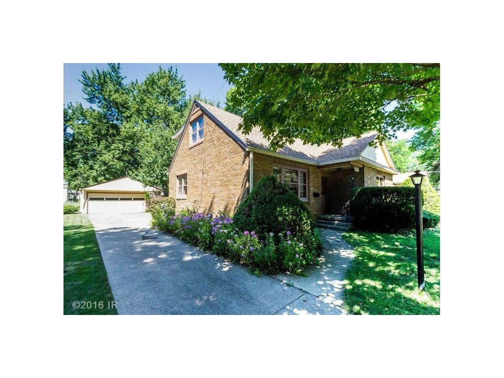 4042 39th Place  Des Moines IA 50310 photo