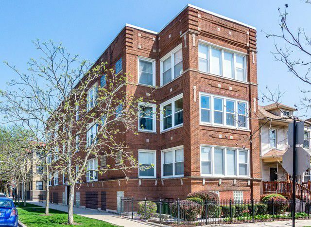 Property Photo:  3215 West Sunnyside Avenue 3B  IL 60625 