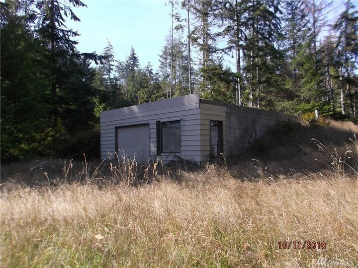 Property Photo: 3955 Gregsmith Drive WA 98236