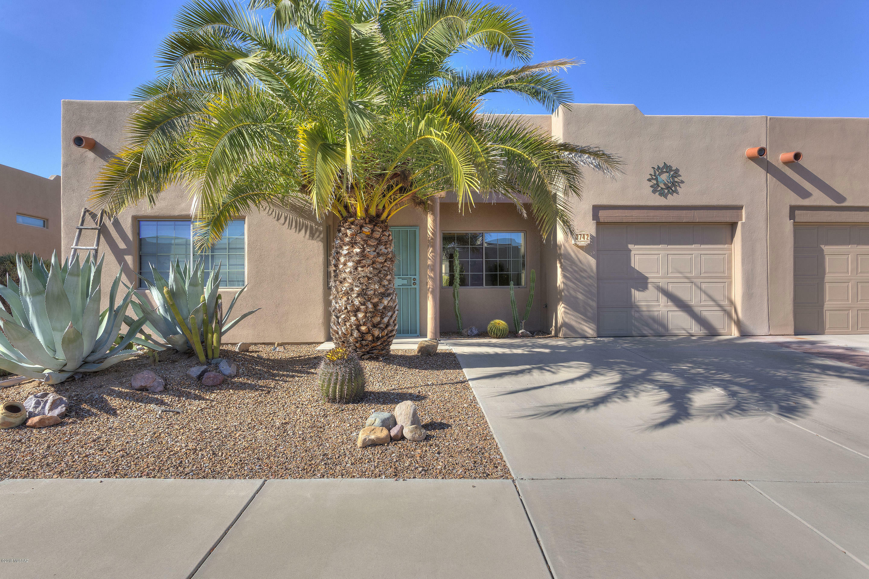 Property Photo:  3742 S Avenida De Los Solmos  AZ 85614 