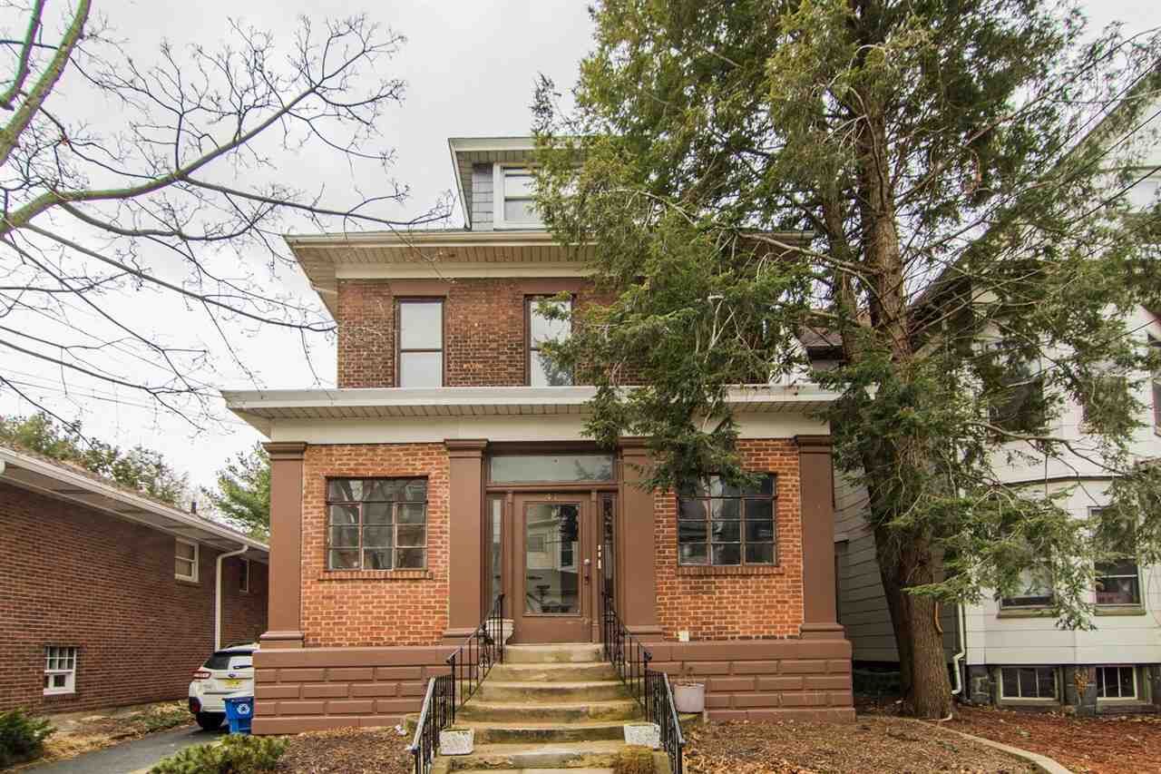 Property Photo:  47 Hudson Pl  NJ 07986 