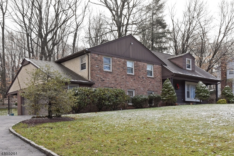 Property Photo:  48 Poplar Dr  NJ 07950 